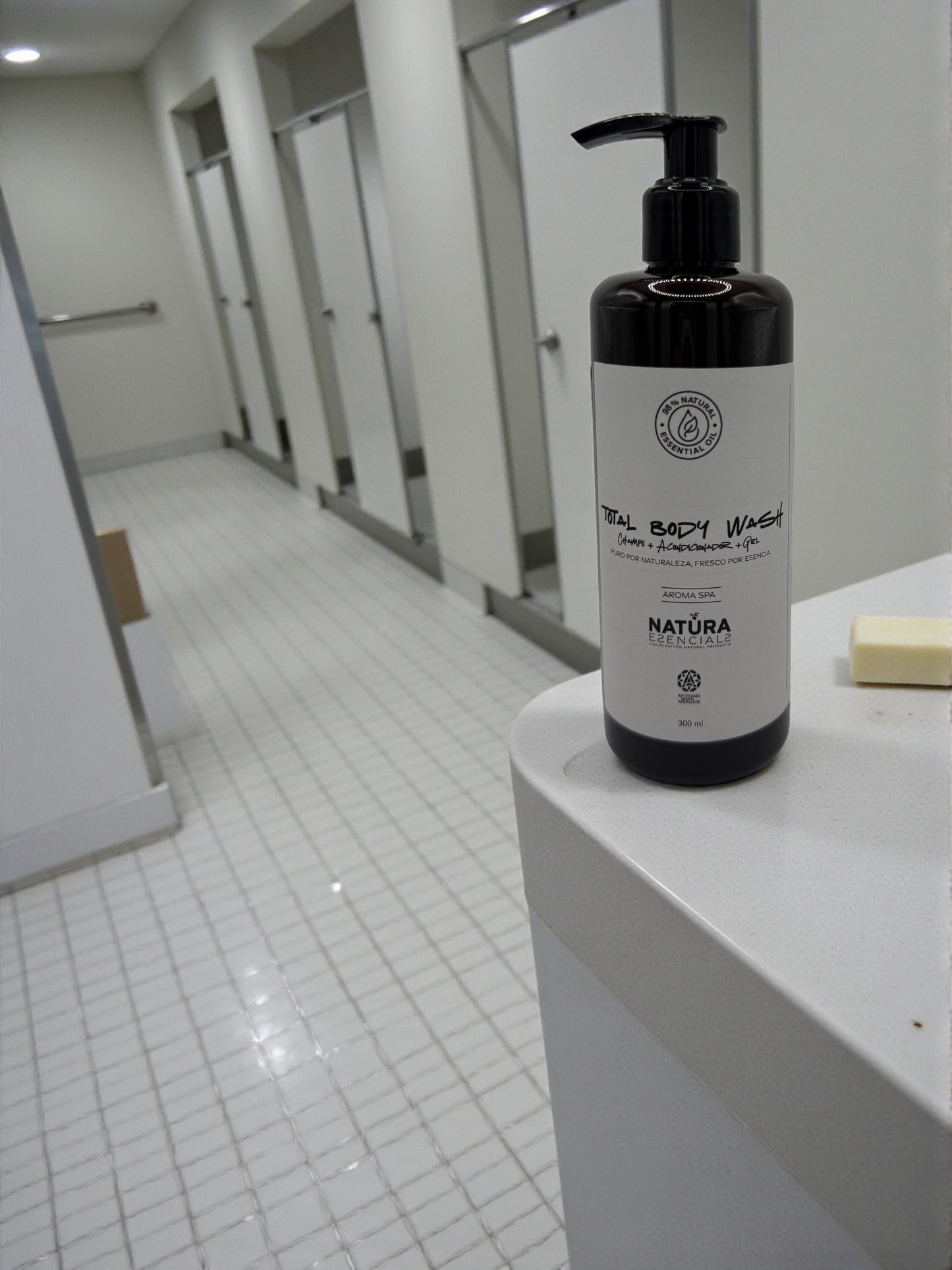 Natura Esencials Total Body Wash