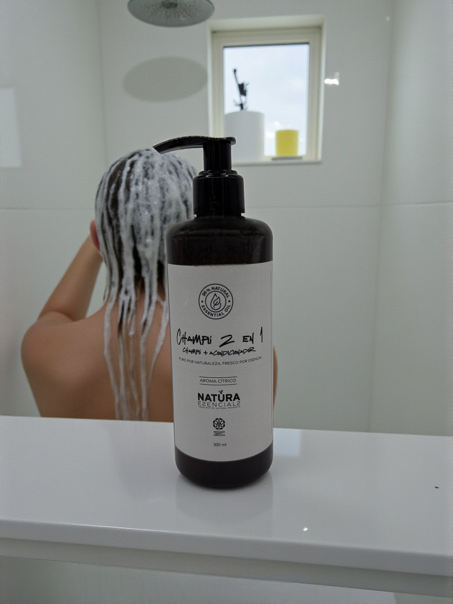 Natura Esencials 2-in-1 Shampoo